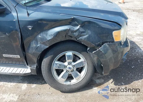 2008 Ford Escape Xlt z USA, uszkodzony, nr VIN 1FMCU03198KB99549